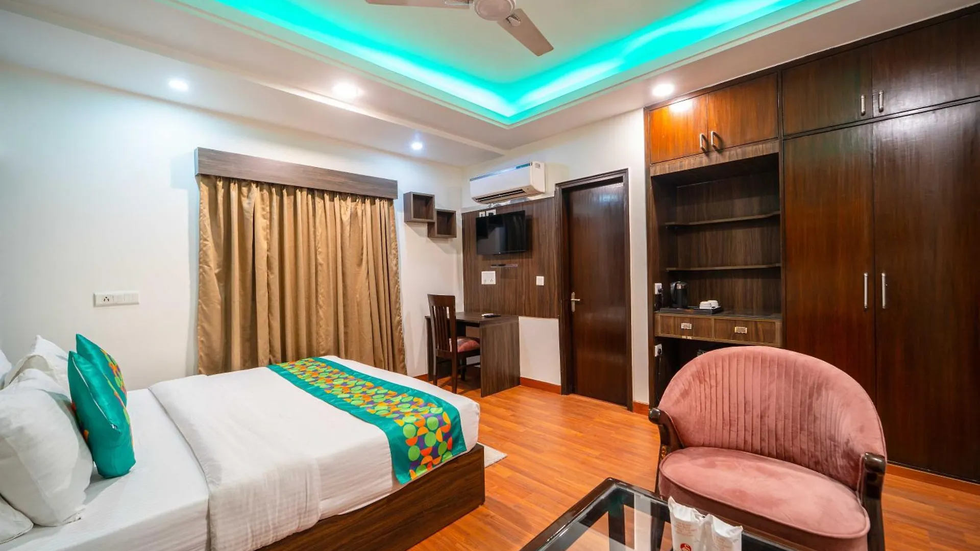 Treebo Marigold Hotel Delhi
